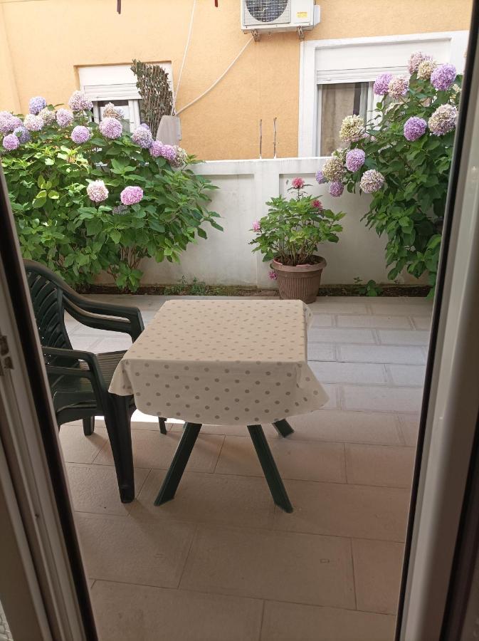 Apartmani Bastrica Budva Luaran gambar