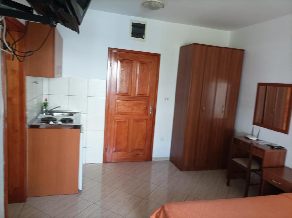 Apartmani Bastrica Budva Luaran gambar